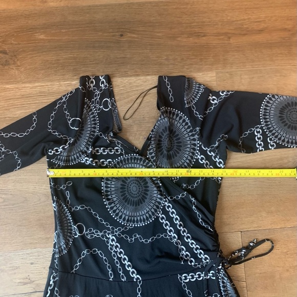 Mesmerize Elegant Black and White Patterned Dress - Picture 4 of 9